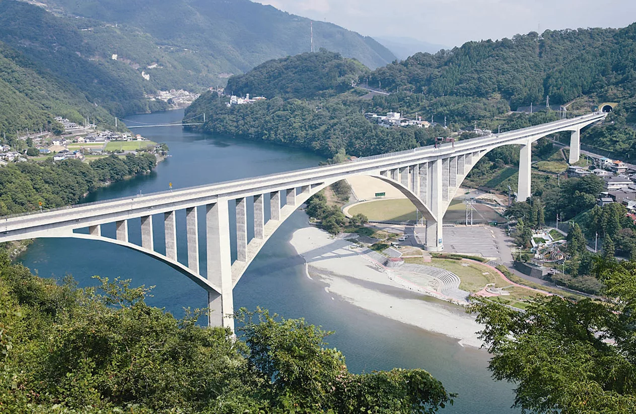 池田ダム湖