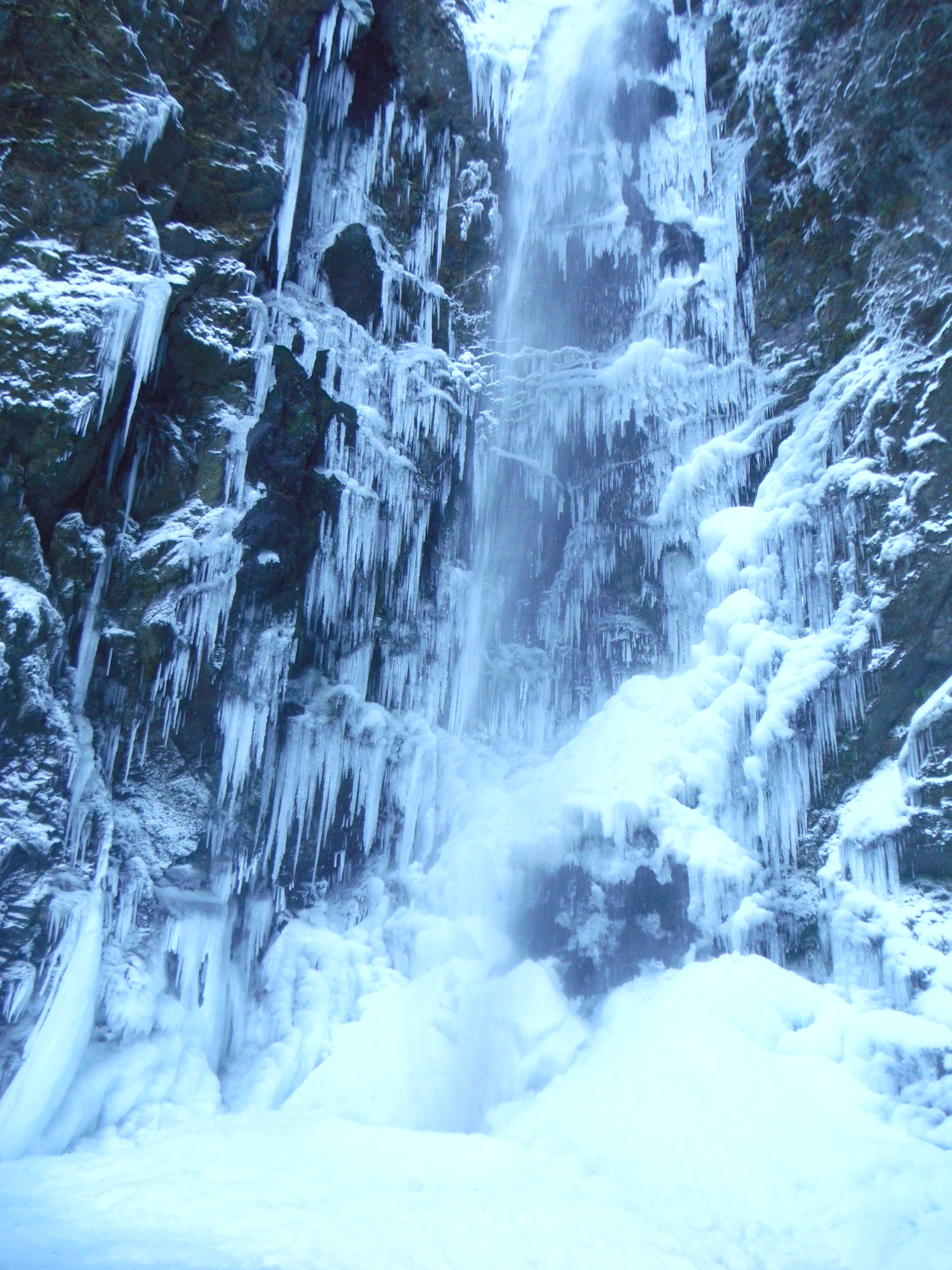 氷瀑の神通滝
