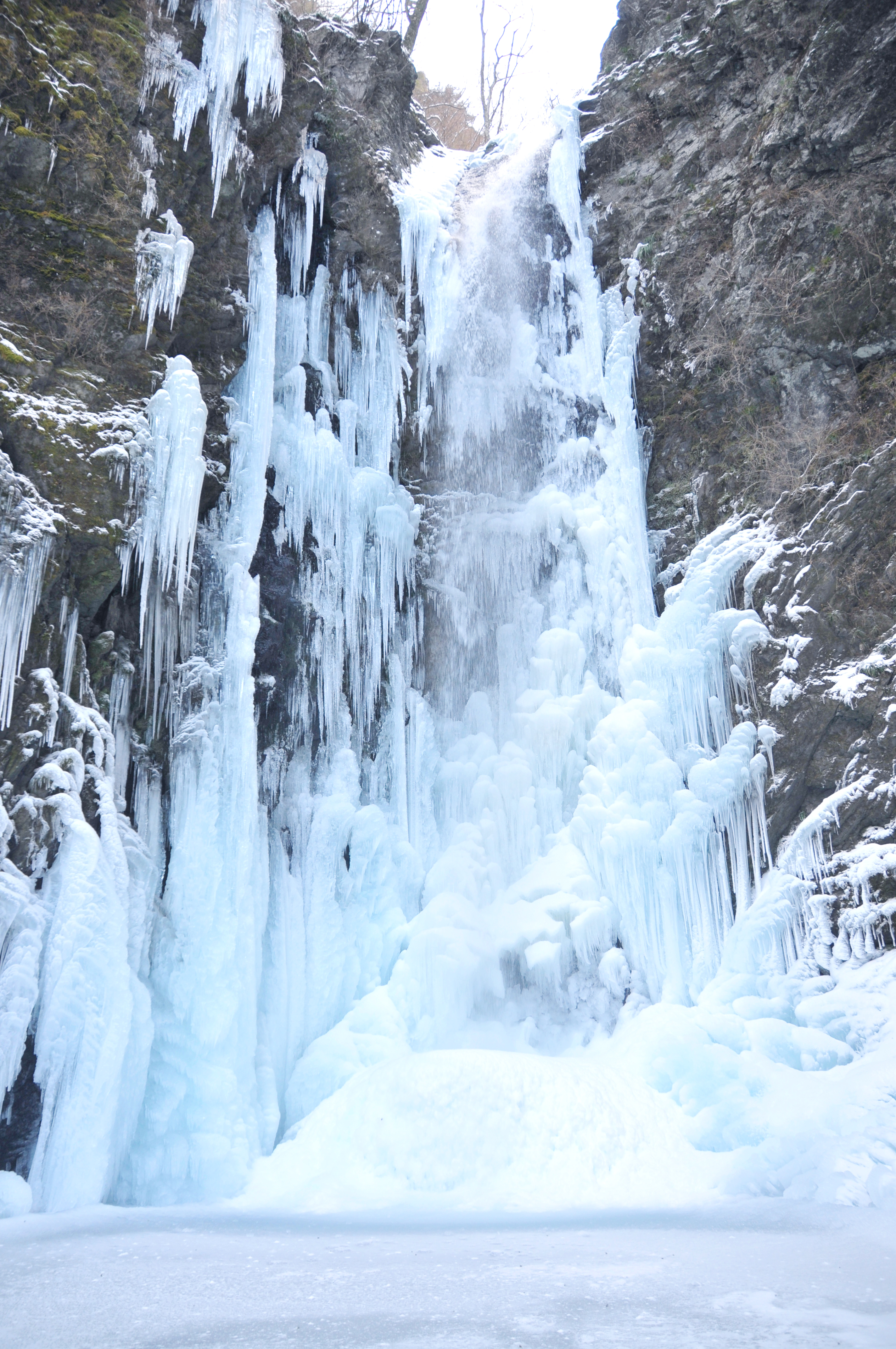 氷瀑の神通滝