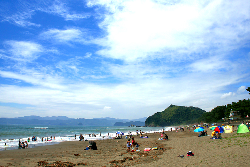 北 の 脇 海水 浴場 サーフィン